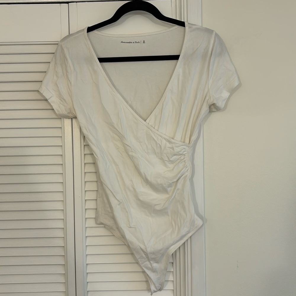 White Abercrombie short sleeved bodysuit, worn once like new
